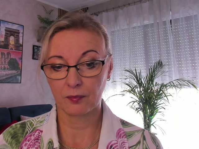 SoftVANESSA live cam on BongaCams