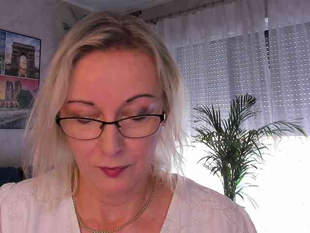 SoftVANESSA Live Webcam on BongaCams