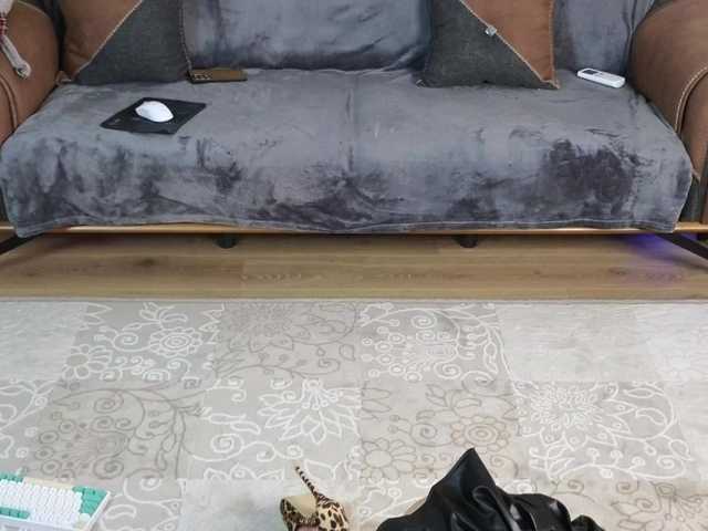 su4e4ka5555 live cam on BongaCams