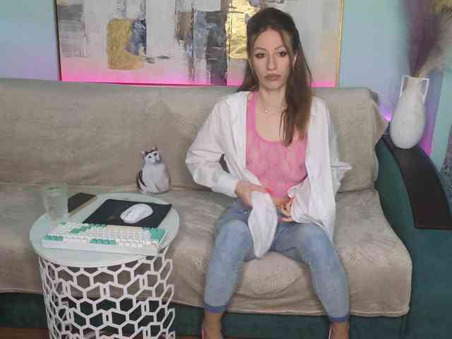 Dina5555 webcam