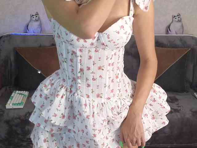 Dina5555 webcam