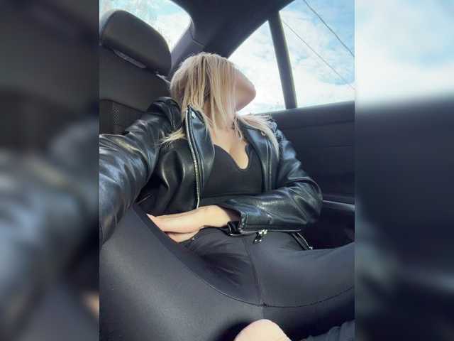 -Riviera-
