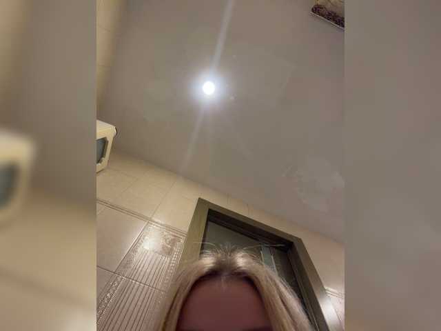 -Riviera- live cam on BongaCams