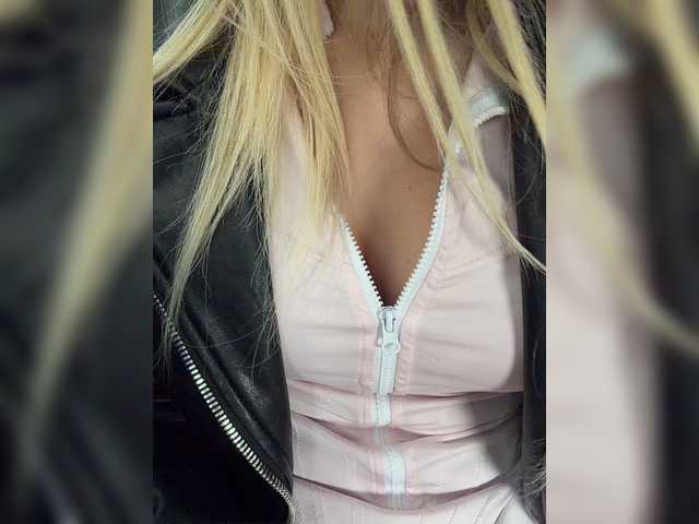 -Riviera-