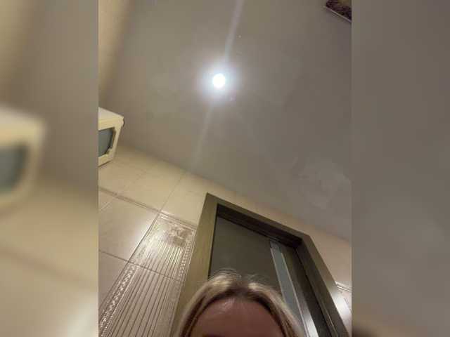 -Riviera- live cam on BongaCams