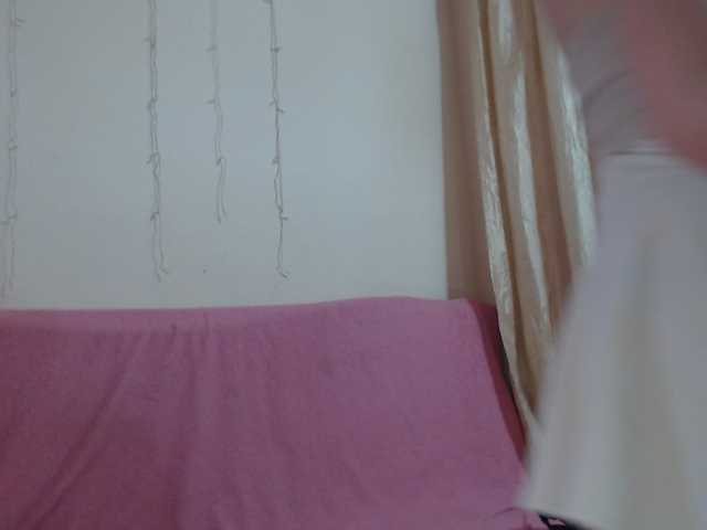 BeautyTriple live cam
