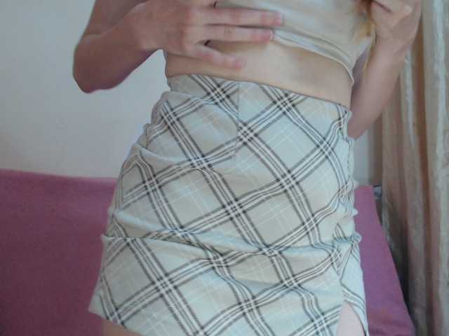 BeautyTriple live cam on BongaCams