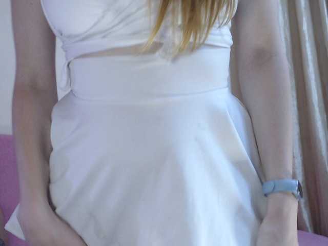 BeautyTriple live webcam show