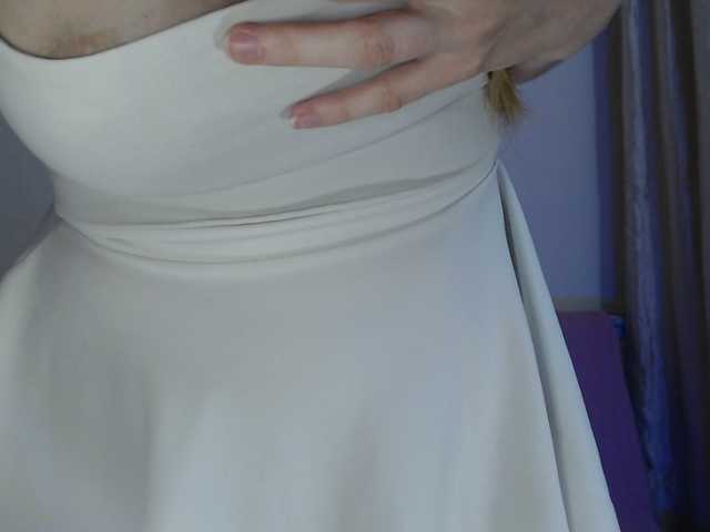 BeautyTriple live cam on BongaCams