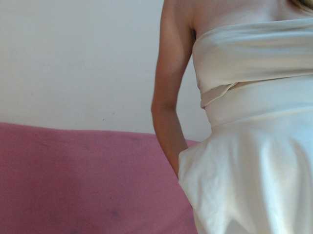 BeautyTriple live cam on BongaCams