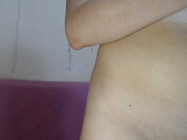 BeautyTriple live cam on BongaCams