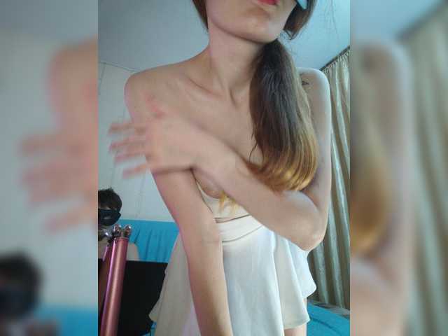 BeautyTriple live cam on BongaCams