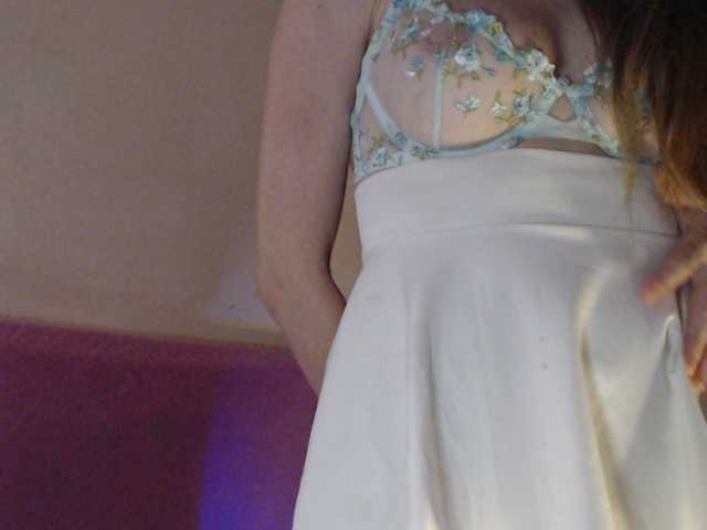 BeautyTriple live cam on BongaCams