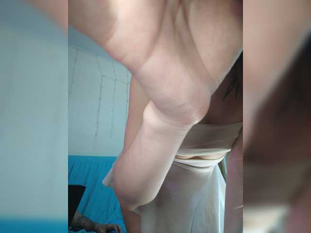 BeautyTriple live webcam show