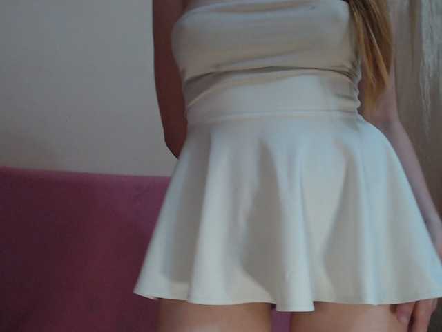 BeautyTriple live cam on BongaCams