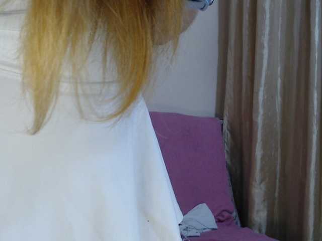 BeautyTriple live cam on BongaCams