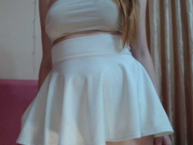 BeautyTriple live cam on BongaCams