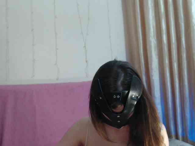 BeautyTriple Live Webcam on BongaCams