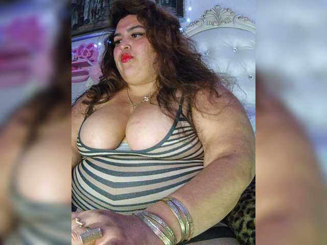bbwfatpanocha live cam on BongaCams
