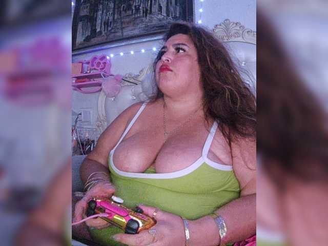 bbwfatpanocha live cam on BongaCams