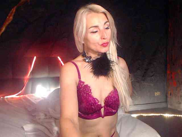 Sugary4YOU webcam