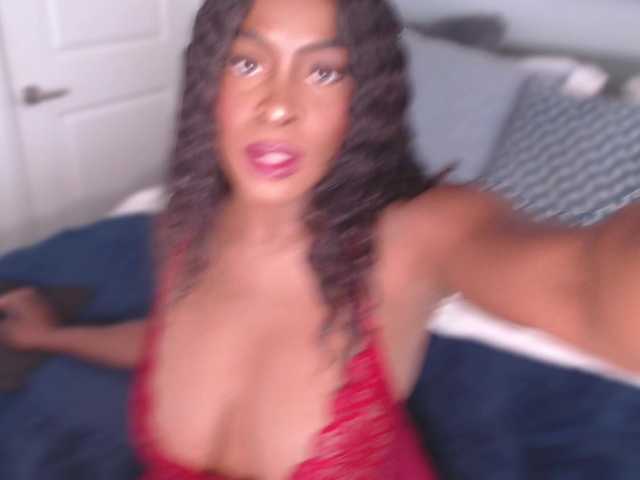 SparkleTittes live cam on BongaCams