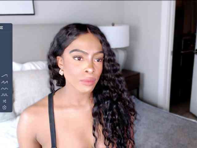 SparkleTittes webcam