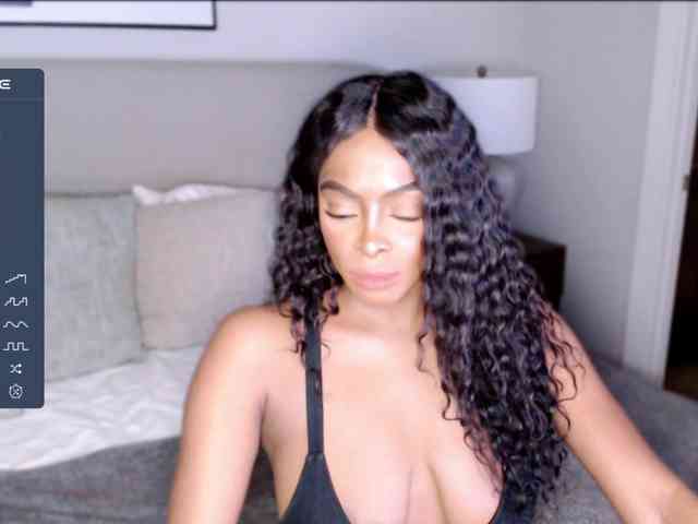SparkleTittes webcam