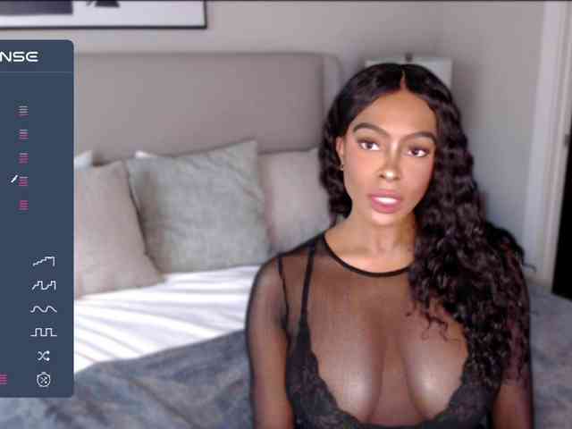 SparkleTittes webcam