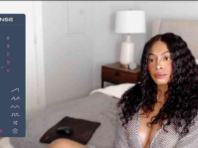 SparkleTittes webcam