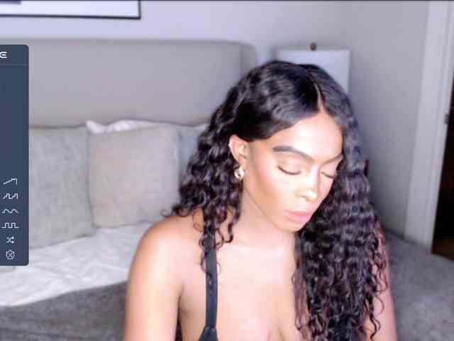 SparkleTittes webcam