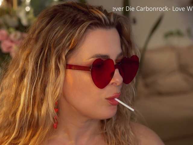 -Queen-Maria- live cam