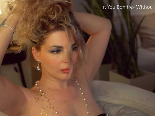 go to chat with _Lady_M_