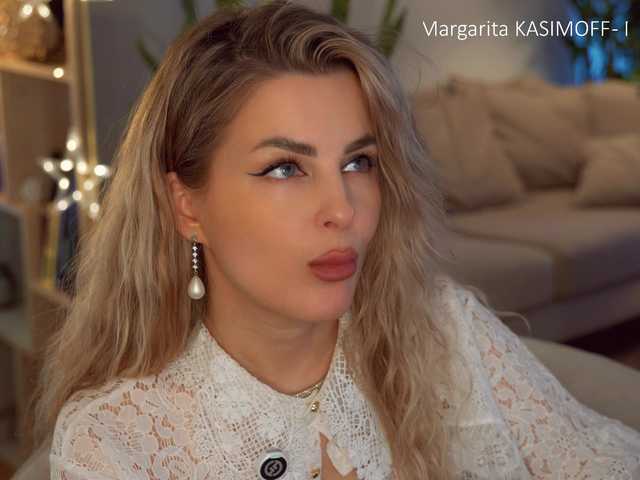  -Queen-Maria- chat room