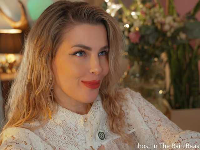 -Queen-Maria-