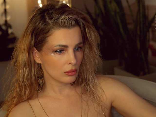 -Queen-Maria-'s BongaCams profile