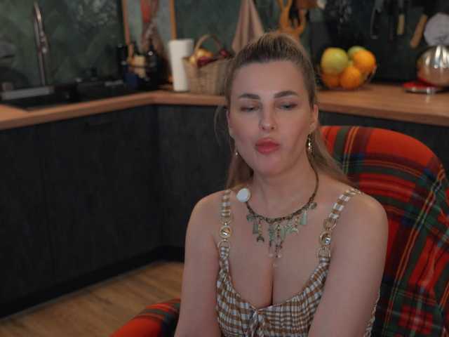 стрип от -Queen-Maria-