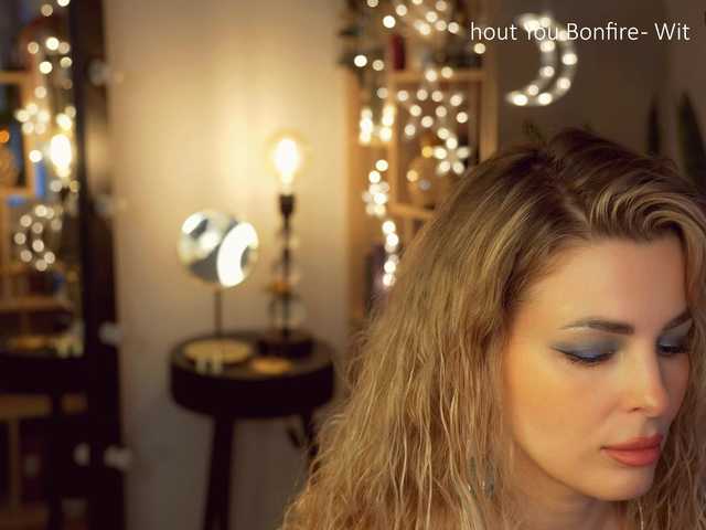 -Queen-Maria-'s BongaCams show and profile