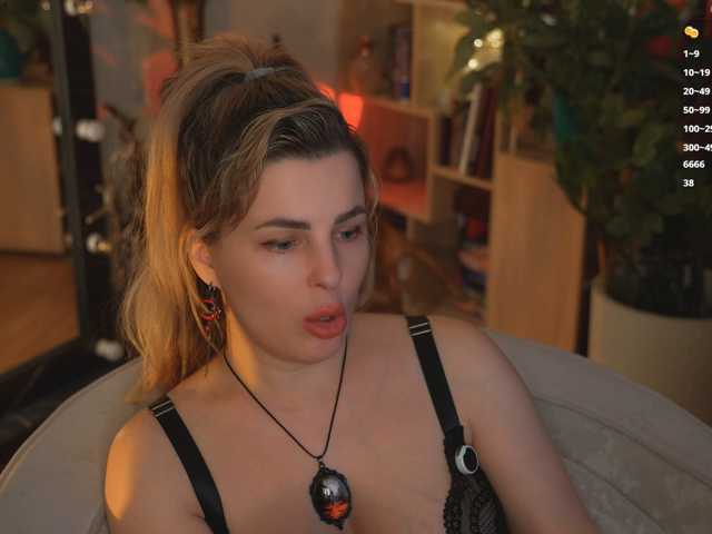 -Queen-Maria- live cam on BongaCams