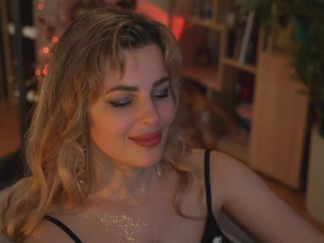 -Queen-Maria- live cam on BongaCams