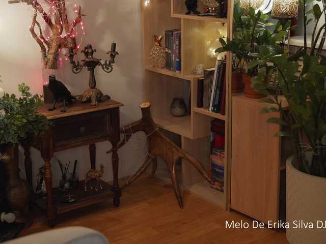 в попе у -Queen-Maria-