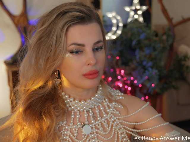 -Queen-Maria-
