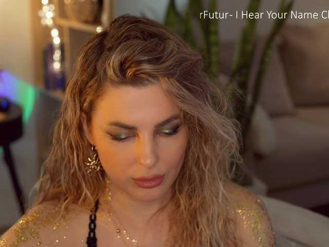 -Queen-Maria-'s BongaCams show and profile