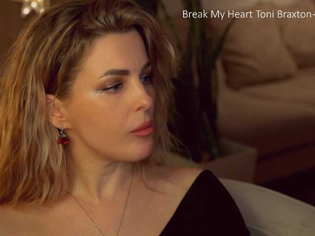  -Queen-Maria- chat room