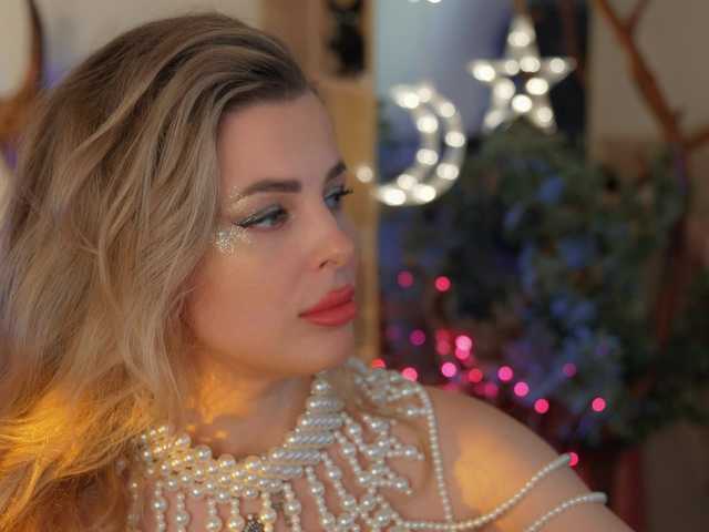 -Queen-Maria- live cam on BongaCams