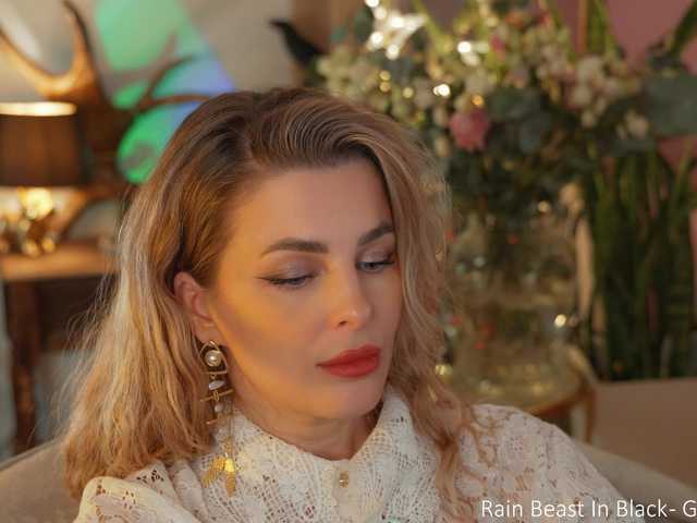 -Queen-Maria-