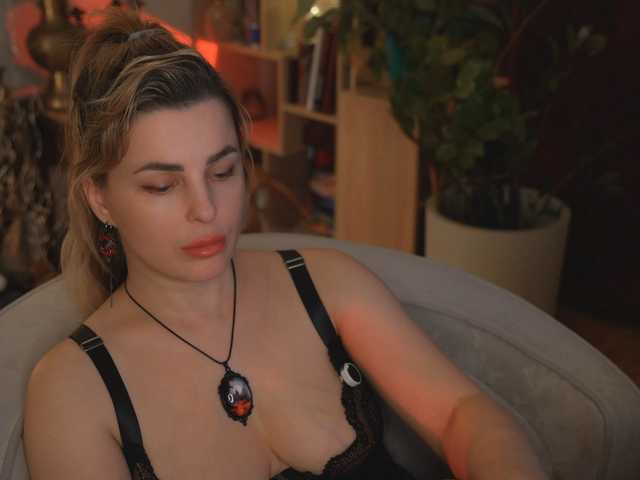 -Queen-Maria-