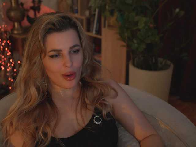 -Queen-Maria-