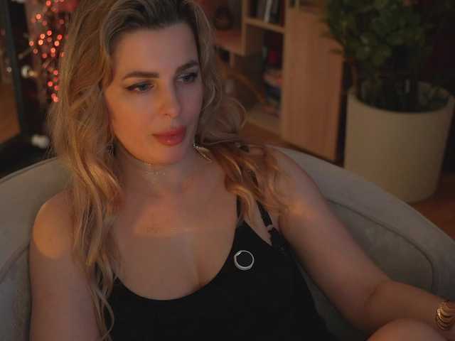 _Lady_M_ live cam preview