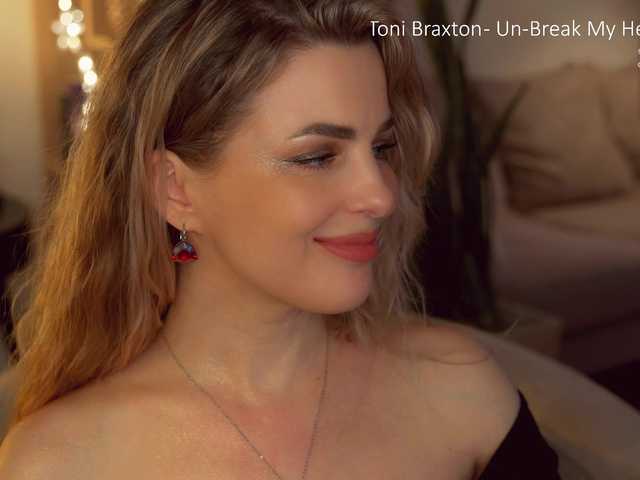  -Queen-Maria- chat room